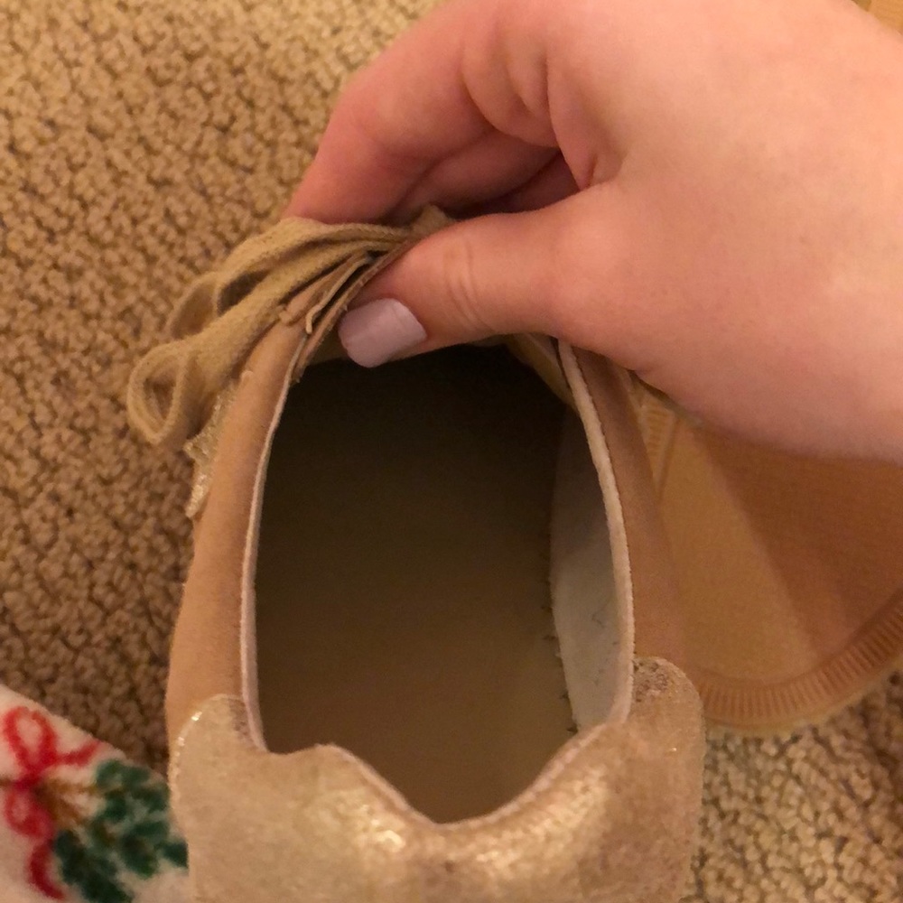 MARC FISHER STAR SNEAKERS - Picture 6 of 6